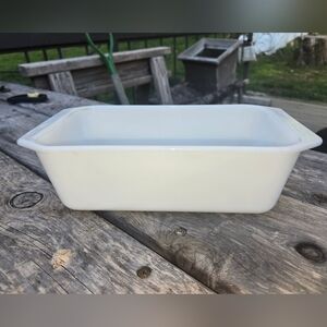 Vjntage PYREX Corning Milk Glass Loaf Pan Baking Dish